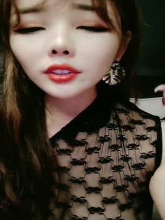 女神级刚下海美女,情趣装拨开丁字裤
