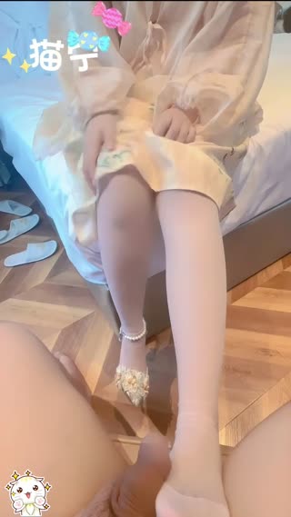 神仙颜值小仙女小姐姐汉服后入,美美的玲珑小脚足交 樱桃小嘴口交