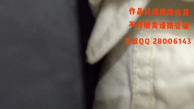 【地铁真实猥亵】齐叔技高人胆大,居然顶一对情侣,男朋友就在旁边,顶上去了!mp4